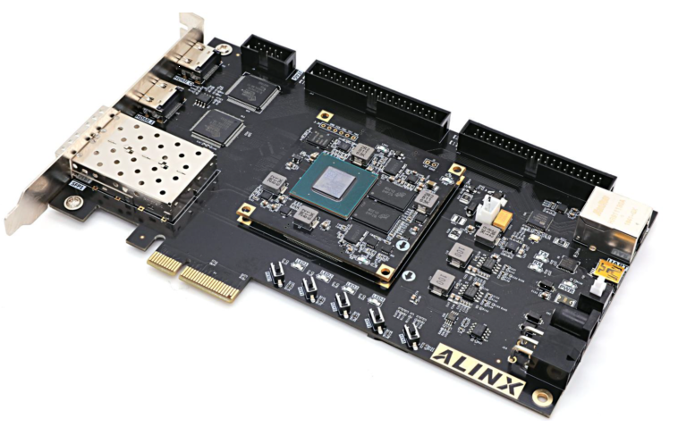 图片展示了一块AX7A200B开发板，板上集成了多种接口，包括PCIe x2接口、光纤模块接口、HDMI输出和输入接口、千兆以太网接口、Uart接口和SD卡接口。这些接口设计满足了用户在高速数据传输、视频图像处理和工业控制等方面的需求，是一款功能全面的FPGA开发平台。图片在文档中起到直观展示开发板功能的作用，帮助读者更好地理解其外围接口配置。